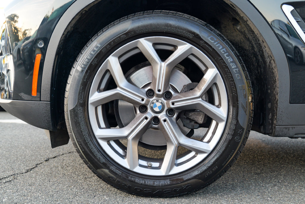 Used 2023 BMW X4 xDrive30i w/ Premium Package AWD/4WD image 14