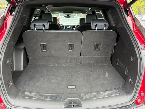 Used 2024 Buick Enclave Premium image 19
