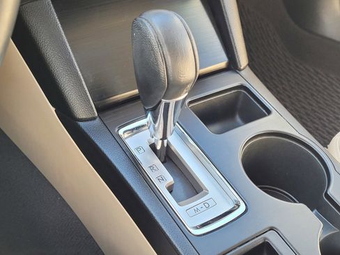 Used 2016 Subaru Outback 2.5i Limited image 25