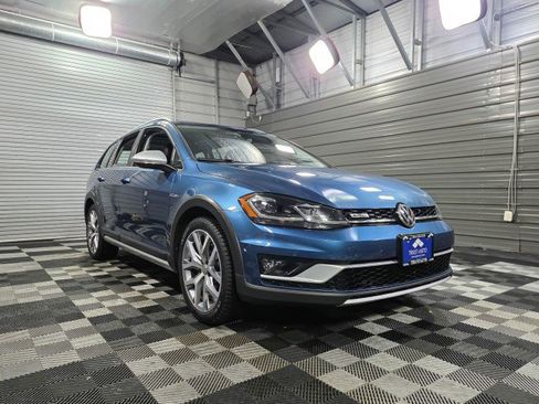 Used 2019 Volkswagen Golf Alltrack SEL image 4