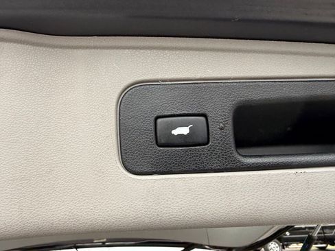 Used 2016 Honda Odyssey EX-L image 36