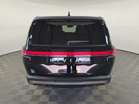 Used 2025 Rivian R1S Adventure AWD/4WD image 4