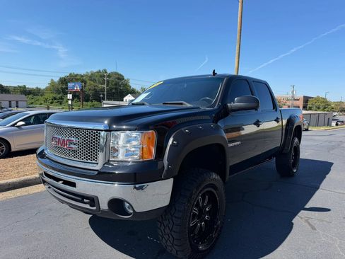 Used 2012 GMC Sierra 1500 SLE w/ All-Terrain Package AWD/4WD image 3