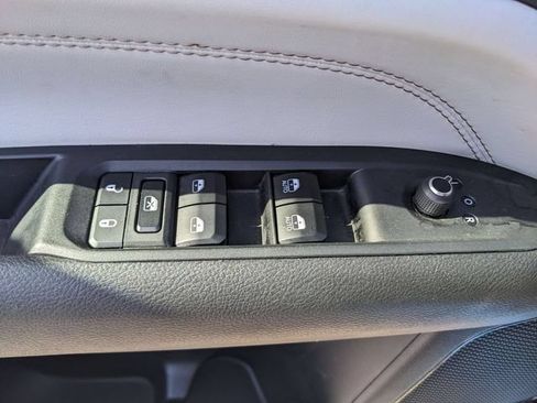 Used 2025 Jeep Compass Limited AWD/4WD image 15