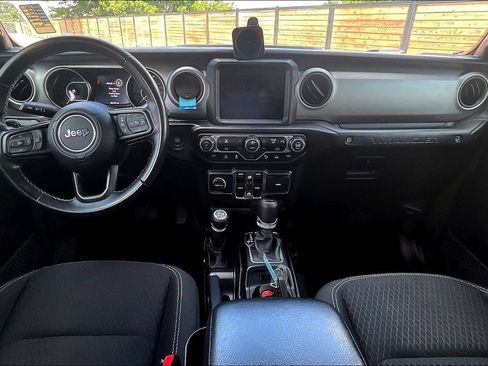 Used 2021 Jeep Wrangler Unlimited Sport AWD/4WD image 15