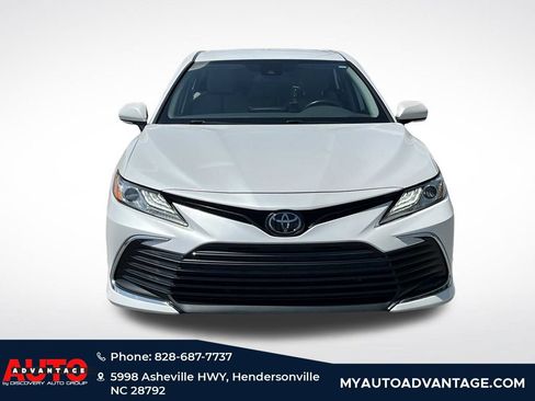 Used 2023 Toyota Camry XLE FWD image 6