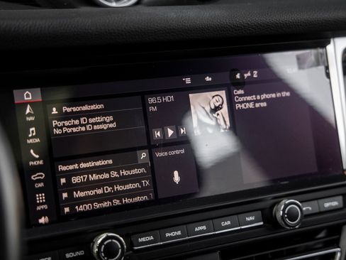 Certified 2020 Porsche Macan S AWD/4WD image 31