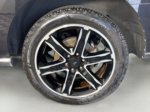 Used 2019 Ford Expedition Limited w/ Special Edition Package RWD image 37