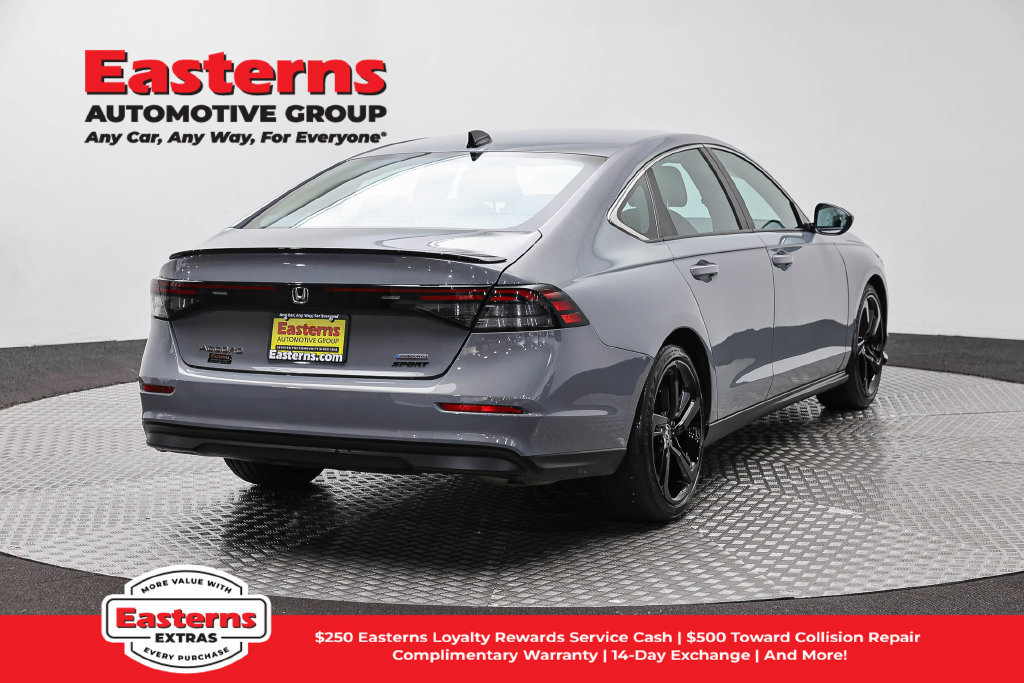 Used 2023 Honda Accord Sport image 6