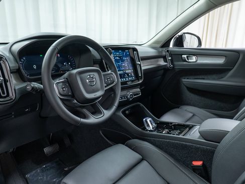 New 2026 Volvo XC40 B5 Plus w/ Protection Package Premier image 12