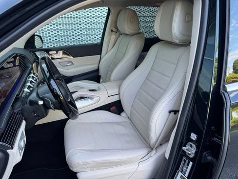 Used 2024 Mercedes-Benz GLE 450 4MATIC image 11