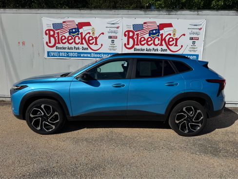 Used 2025 Chevrolet Trax RS w/ Driver Confidence Package image 7