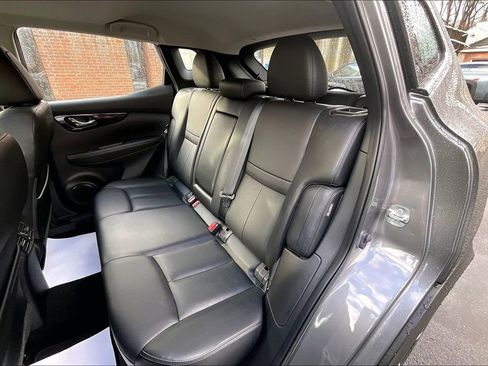 Used 2022 Nissan Rogue Sport SL w/ Premium Package image 25