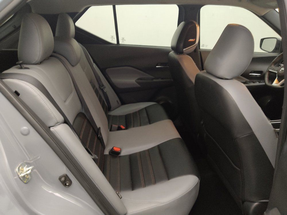 Used 2021 Nissan Kicks SR w/ SR Premium Package FWD image 19