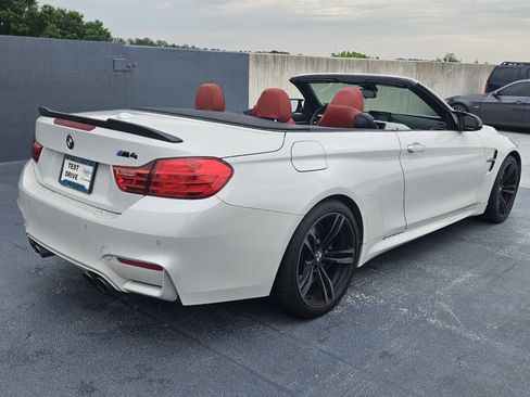Used 2017 BMW M4 Convertible RWD image 3