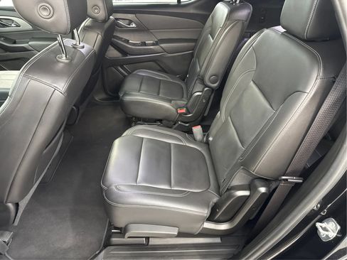 Used 2023 Chevrolet Traverse LT w/ LT Premium Package AWD/4WD image 14