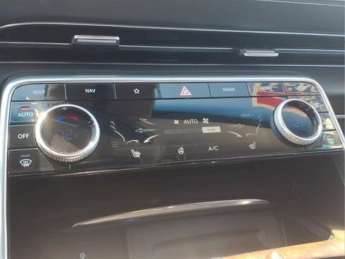 Used 2024 Genesis GV80 2.5T image 16