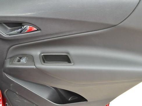 Used 2023 Chevrolet Equinox LT image 27