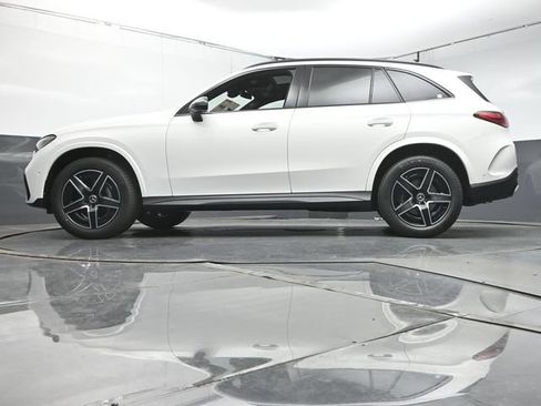 Used 2026 Mercedes-Benz GLC 300 image 37