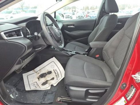 Used 2021 Toyota Corolla LE image 11