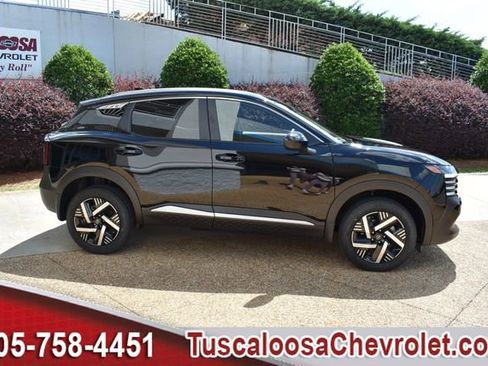Used 2026 Nissan Kicks SV w/ SV Premium Package FWD image 11