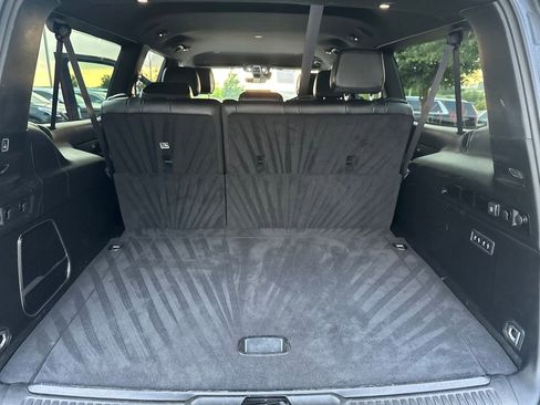 Used 2023 Jeep Wagoneer L Series II RWD image 20