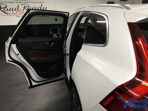 Used 2018 Volvo XC60 T5 Momentum w/ Vision Package AWD/4WD image 27