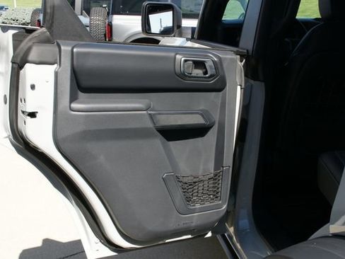 New 2026 Ford Bronco Badlands w/ Sasquatch Package AWD/4WD image 32