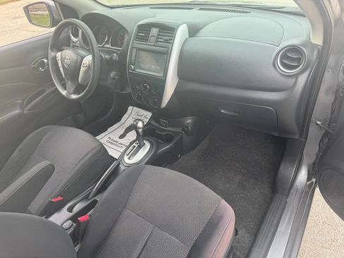 Used 2018 Nissan Versa SV FWD image 11
