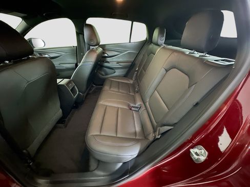 Used 2025 Buick Envista Sport Touring w/ Convenience I Package FWD image 27