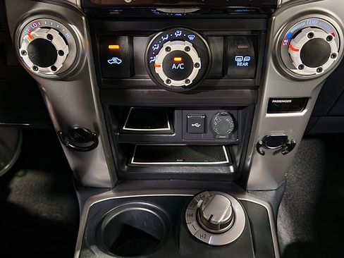 Used 2020 Toyota 4Runner SR5 Premium image 37