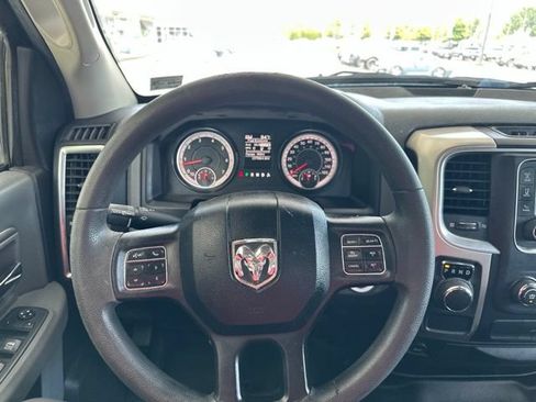 Used 2019 RAM 1500 Classic SLT RWD image 17