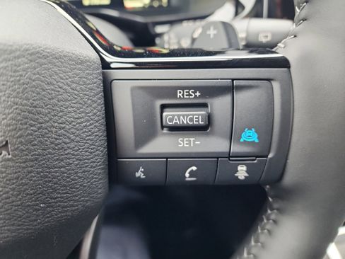 New 2026 Nissan Pathfinder SL image 18