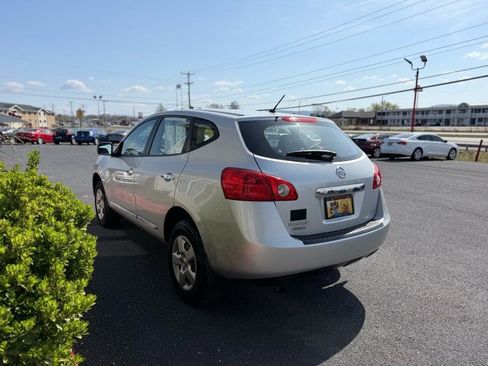 Used 2014 Nissan Rogue S image 4