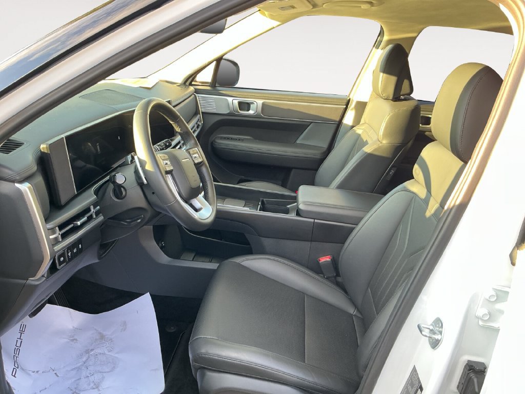 Used 2025 Hyundai Santa Fe SEL AWD/4WD image 11