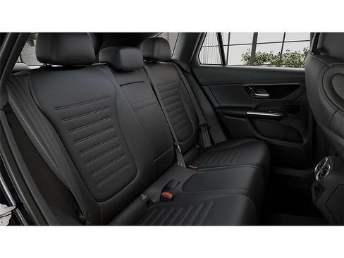 New 2026 Mercedes-Benz GLC 43 AMG 4MATIC image 5