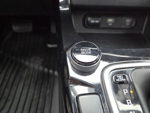 Used 2024 Kia Seltos S image 35