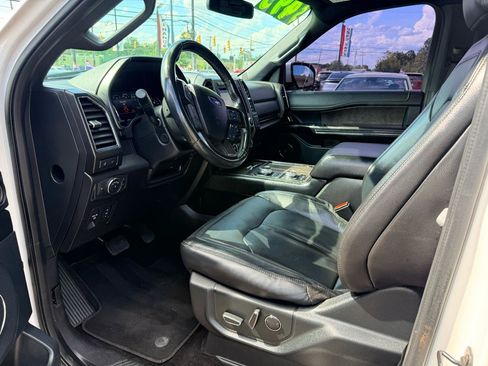 Used 2018 Ford Expedition Max Limited w/ Equipment Group 301A AWD/4WD image 18