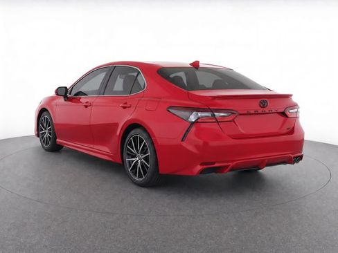 Used 2024 Toyota Camry SE FWD image 7