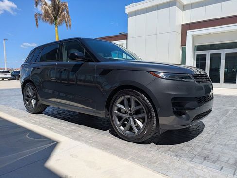 New 2026 Land Rover Range Rover Sport SE AWD/4WD image 3