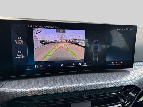 Certified 2025 BMW 330i xDrive Sedan w/ Convenience Package image 22