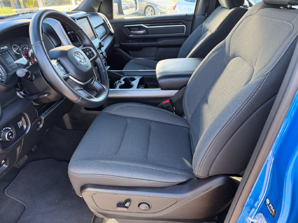 Used 2023 RAM 1500 Big Horn AWD/4WD image 3