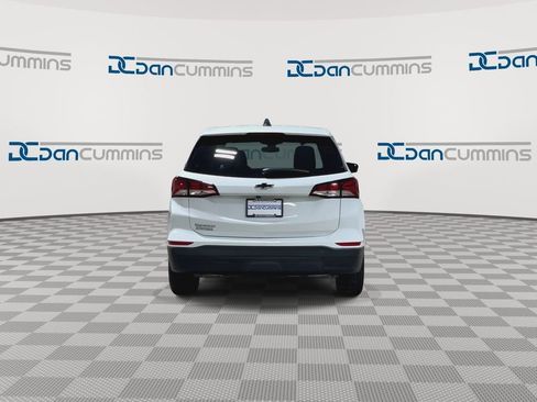 Used 2022 Chevrolet Equinox LS image 7