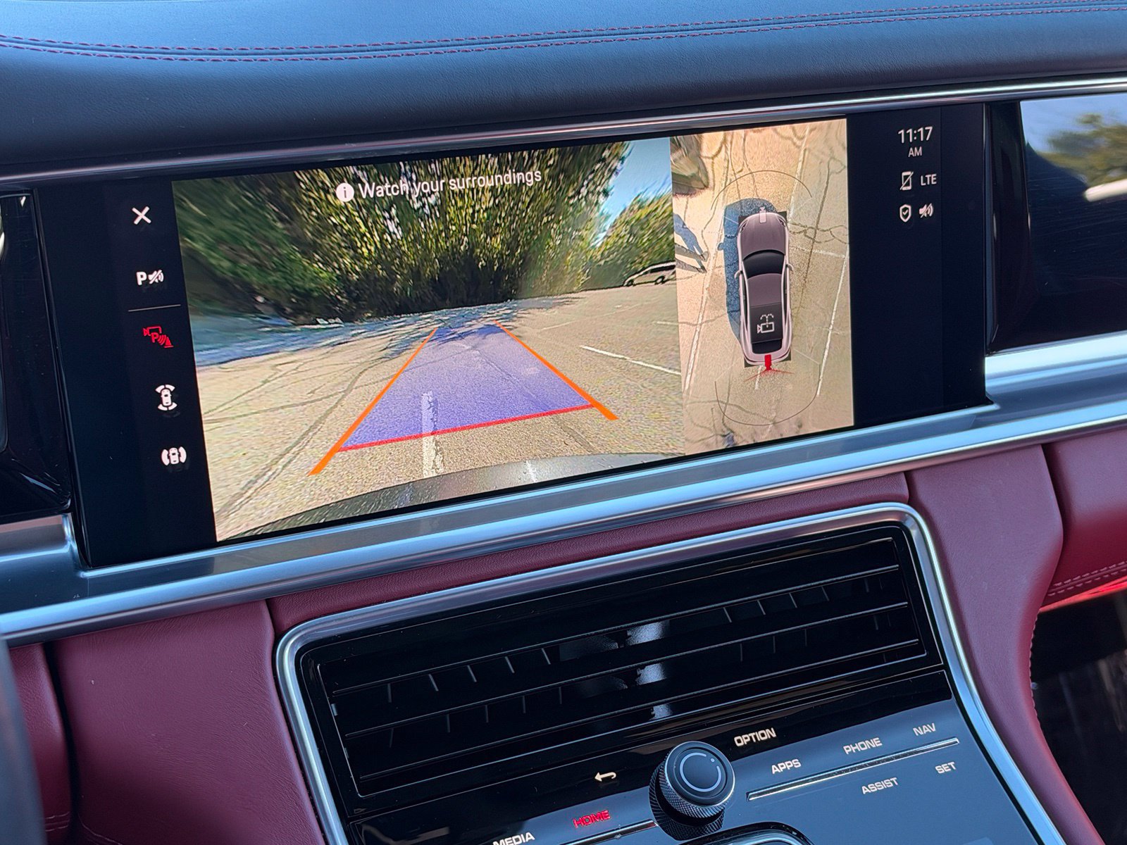 Certified 2023 Porsche Panamera 4 Platinum Edition AWD/4WD image 28