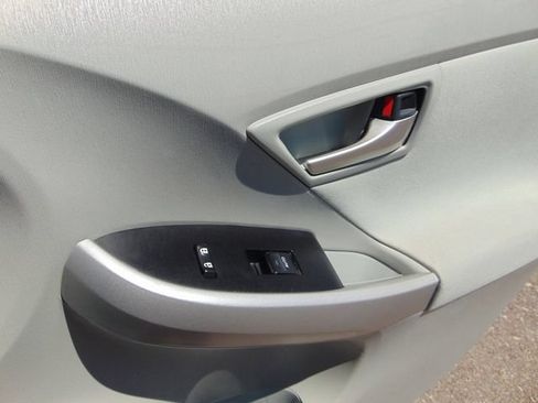 Used 2012 Toyota Prius Three FWD image 25