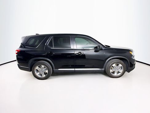 Certified 2025 Honda Pilot EX-L image 2
