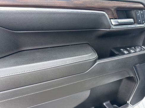 Used 2024 GMC Sierra 1500 SLT image 7