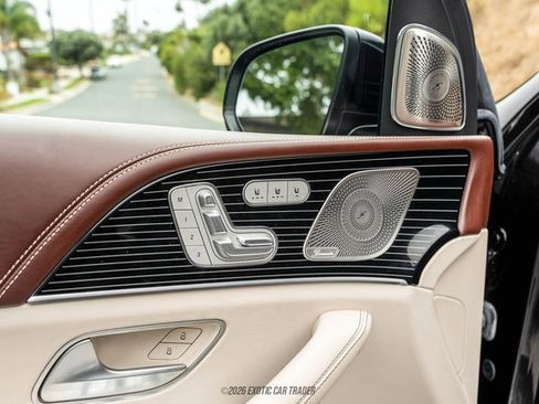 Used 2023 Mercedes-Benz Maybach GLS 600 4MATIC image 20
