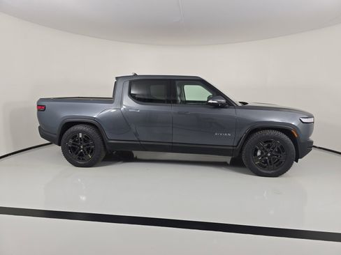 Used 2024 Rivian R1T Adventure image 6