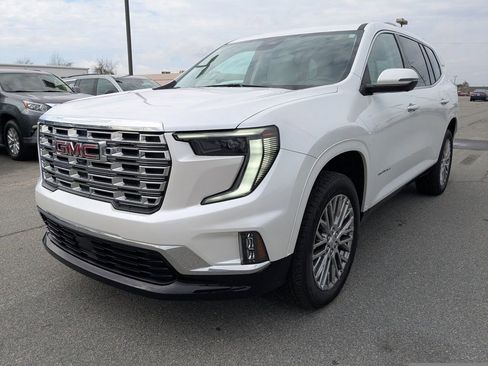 Used 2024 GMC Acadia Denali image 8